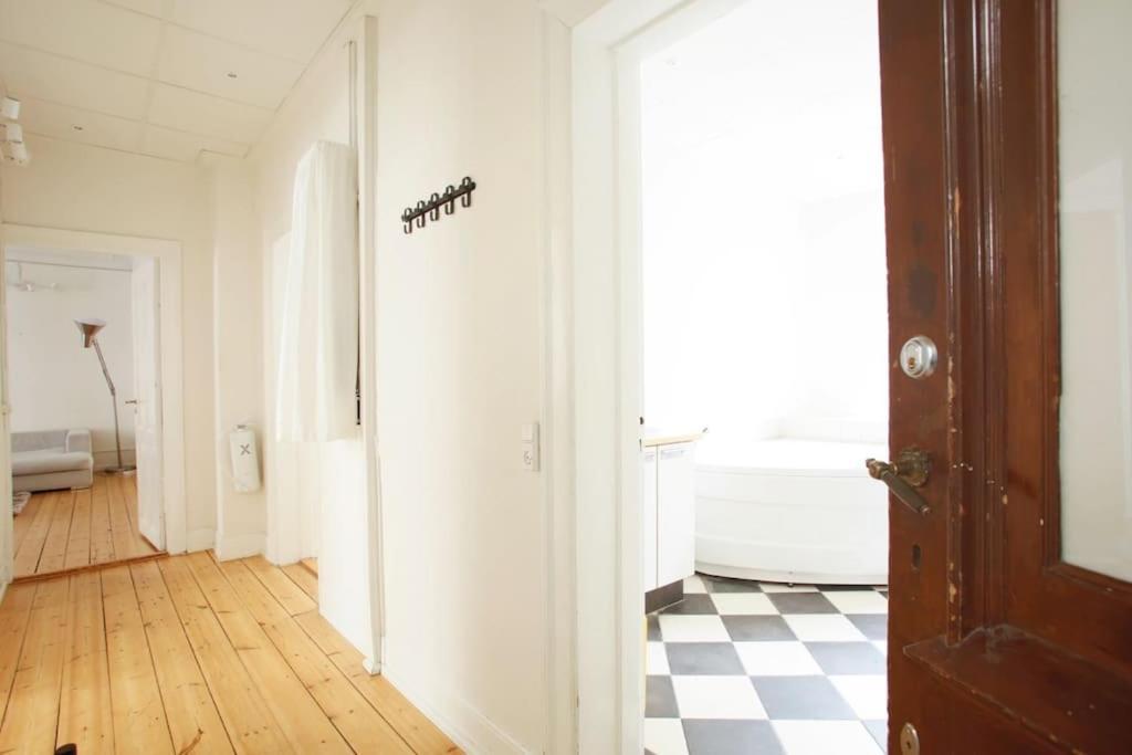 קופנהגן Large & Bright 3Br Apartment W Whirlpool Near Metro מראה חיצוני תמונה