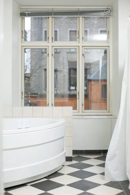 קופנהגן Large & Bright 3Br Apartment W Whirlpool Near Metro מראה חיצוני תמונה
